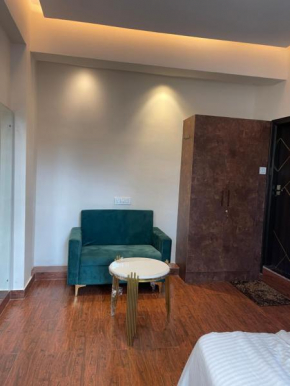 The Taaj Inn